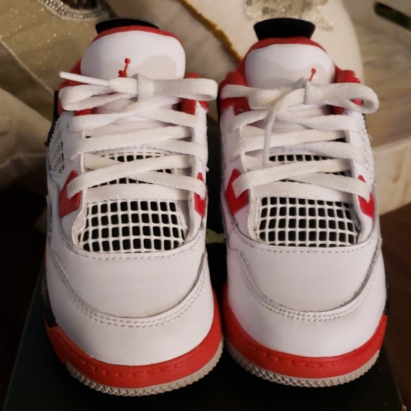 Shoes - Picture 2 of 6